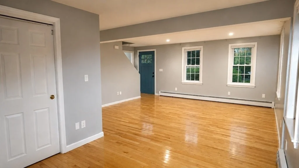 Photo of 7 Rolling Ridge Rd