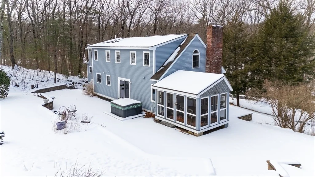 Photo of 31 Hillside Rd