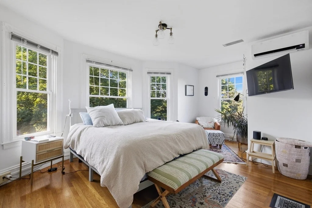 Photo of 70 Park Avenue
