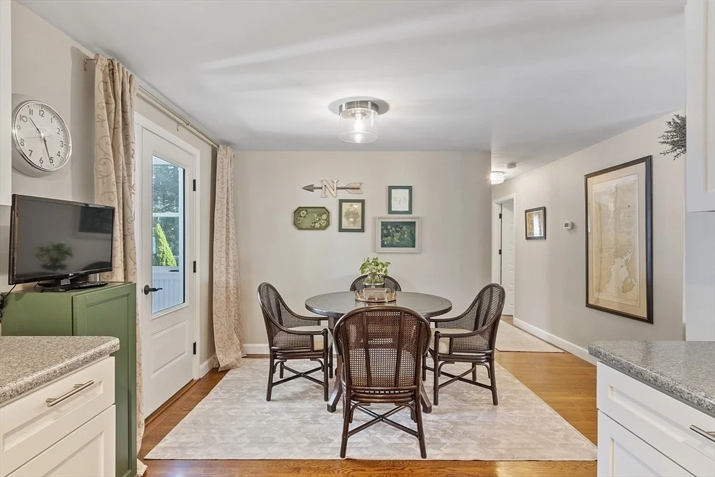 Photo of 16 Jonathan Dr