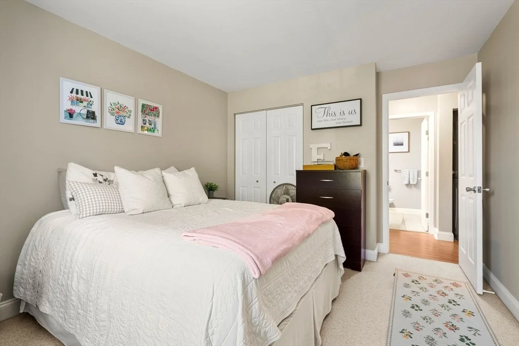 Photo of Unit E at 400 Brookside Dr