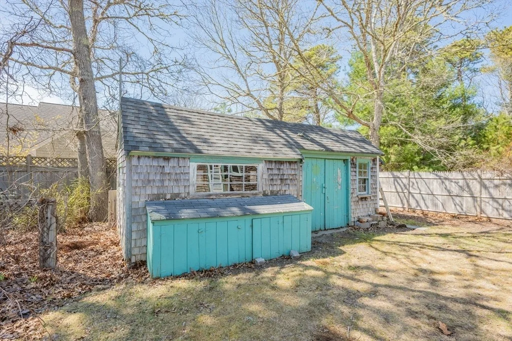 Photo of 25 Charlotte Ave