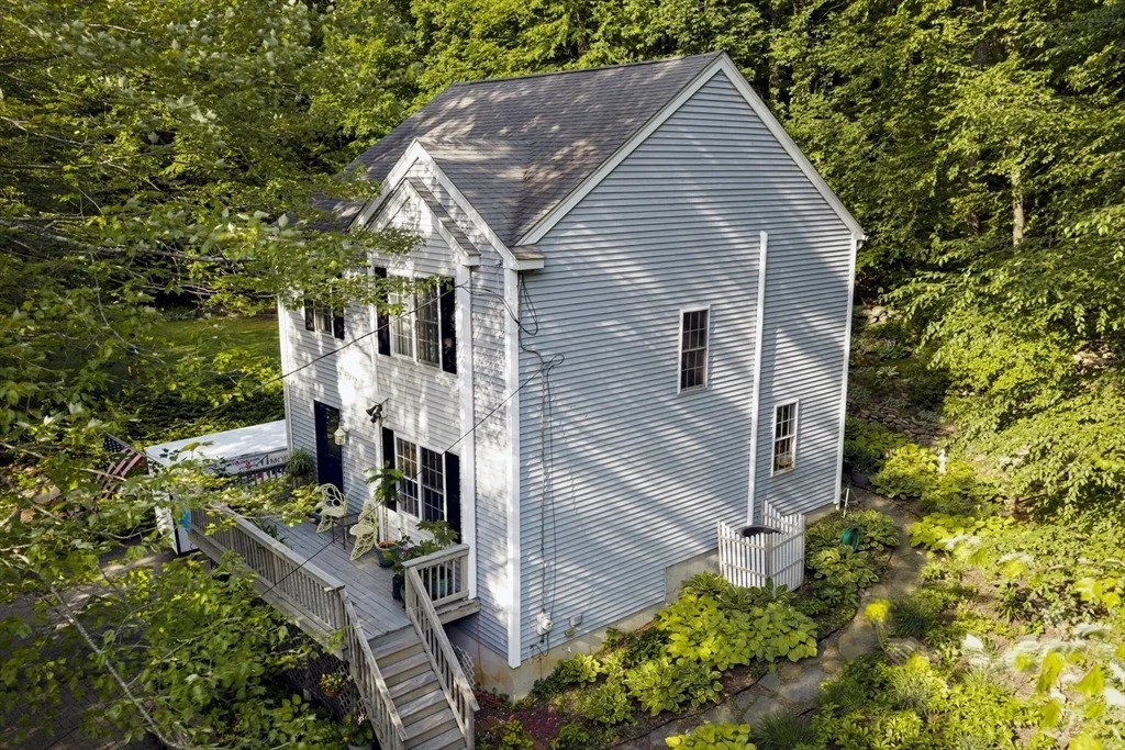 Photo of 271 Mashapaug Rd