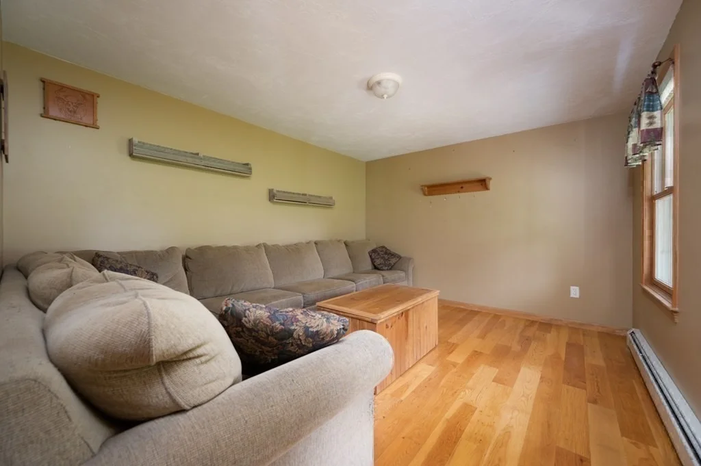 Photo of 10 Tobin Dr