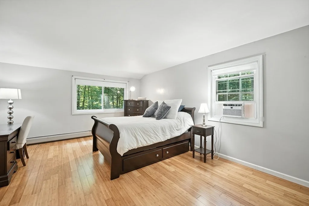 Photo of 128 Barton Ave.