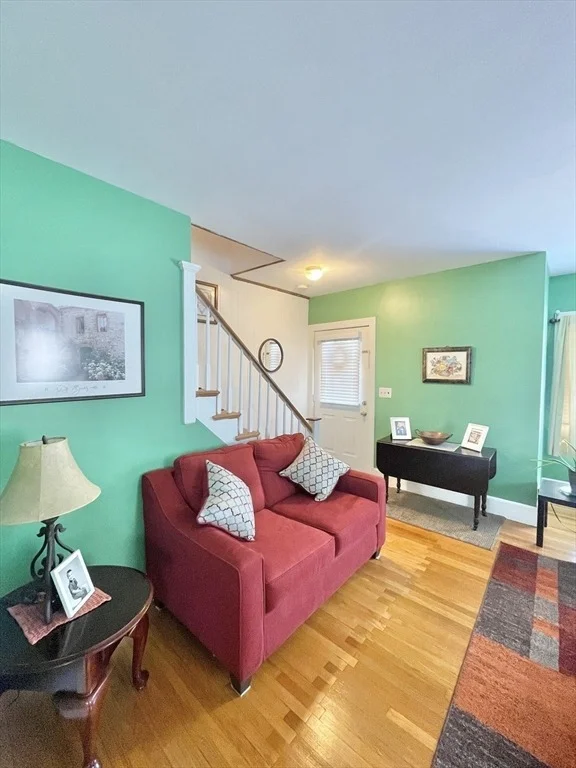 Photo of 27 Springvale Ave