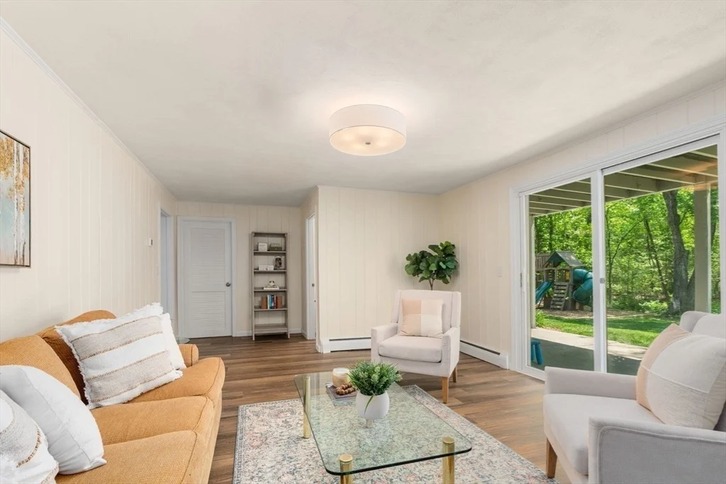 Photo of 11 Longmeadow Road