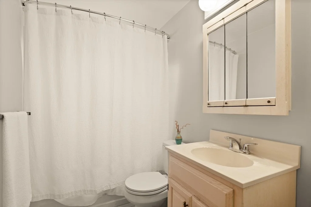 Photo of 8 Meridian Rd