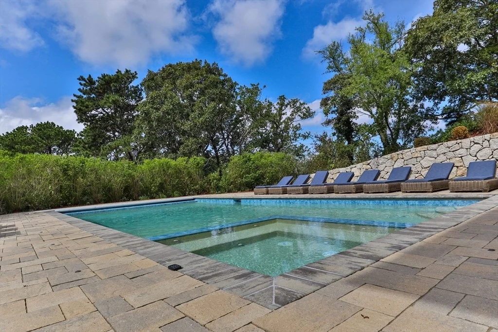 Photo of 558 Fox Hill Rd