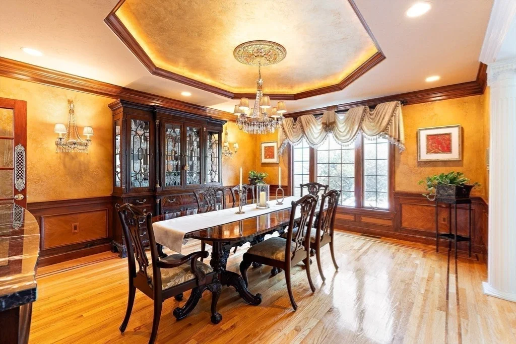 Photo of 8 Buttonwood Dr