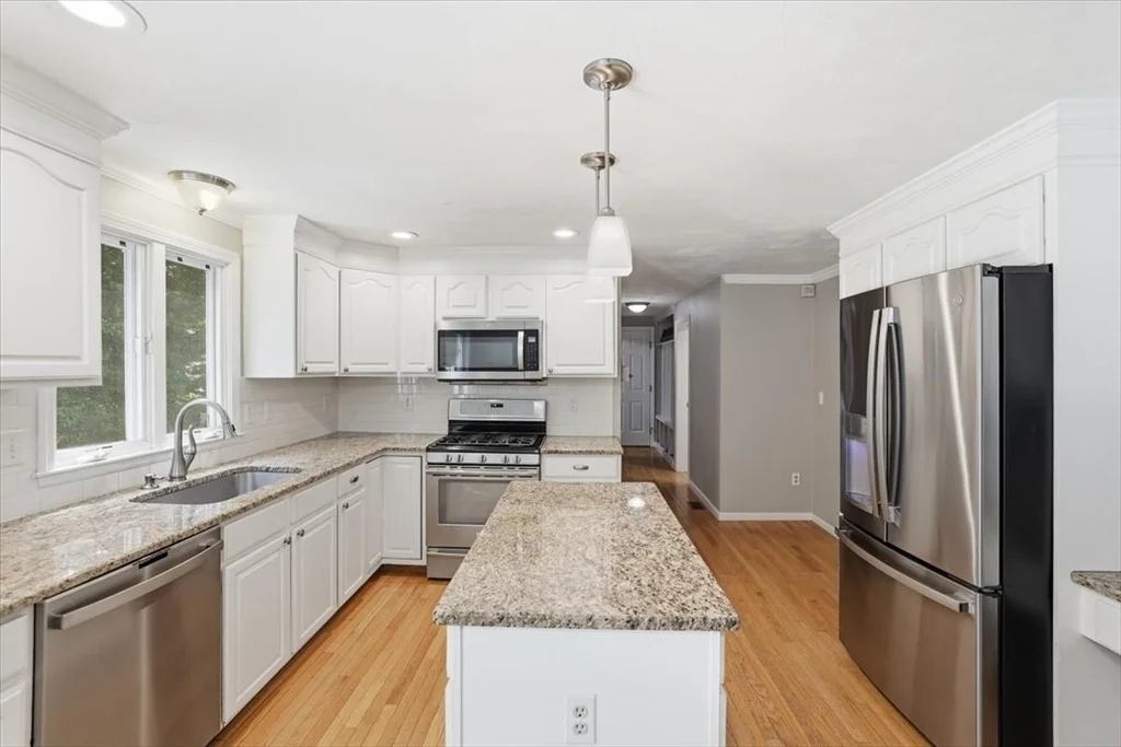 Photo of 26 Mayflower Dr