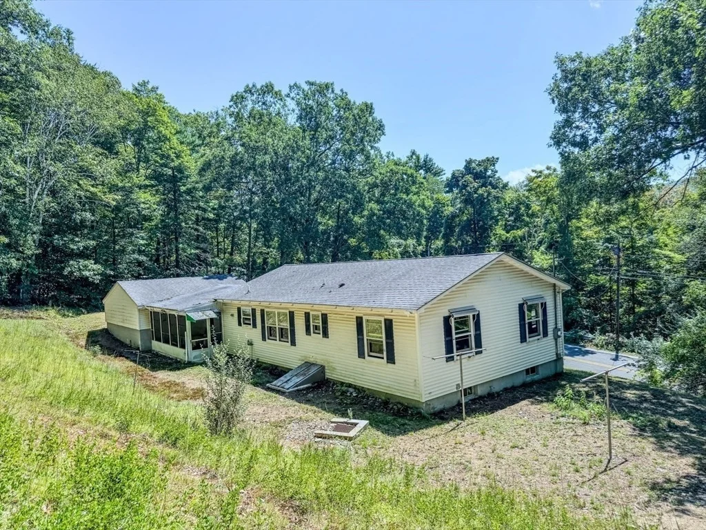 Photo of 191 Old State Road