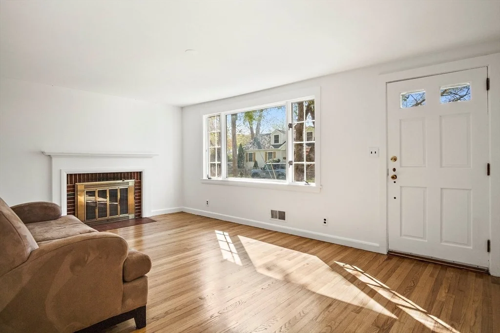 Photo of 33 Sylvan Rd