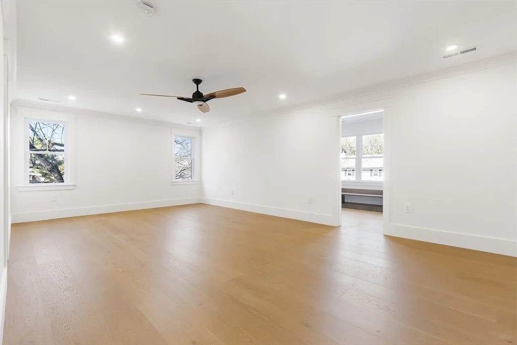 Photo of 242 Oak Street