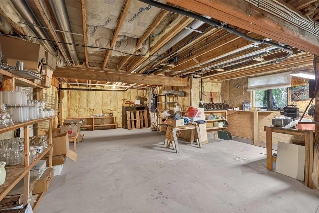 Photo of 31 Hillcrest Cir