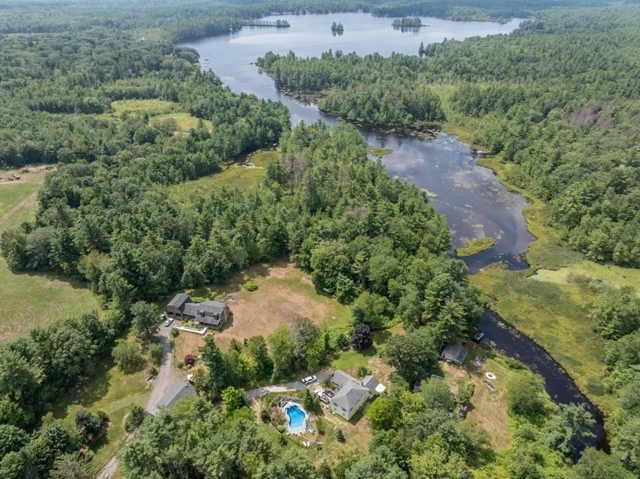 Photo of 343 Lake Road