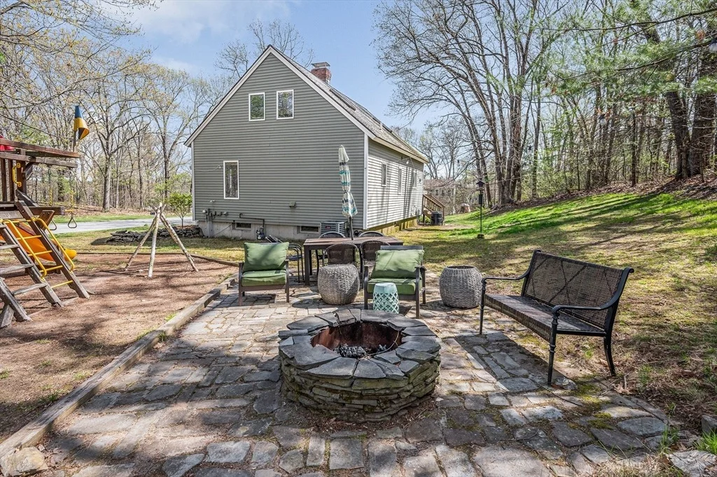 Photo of 111 Stonebridge Dr