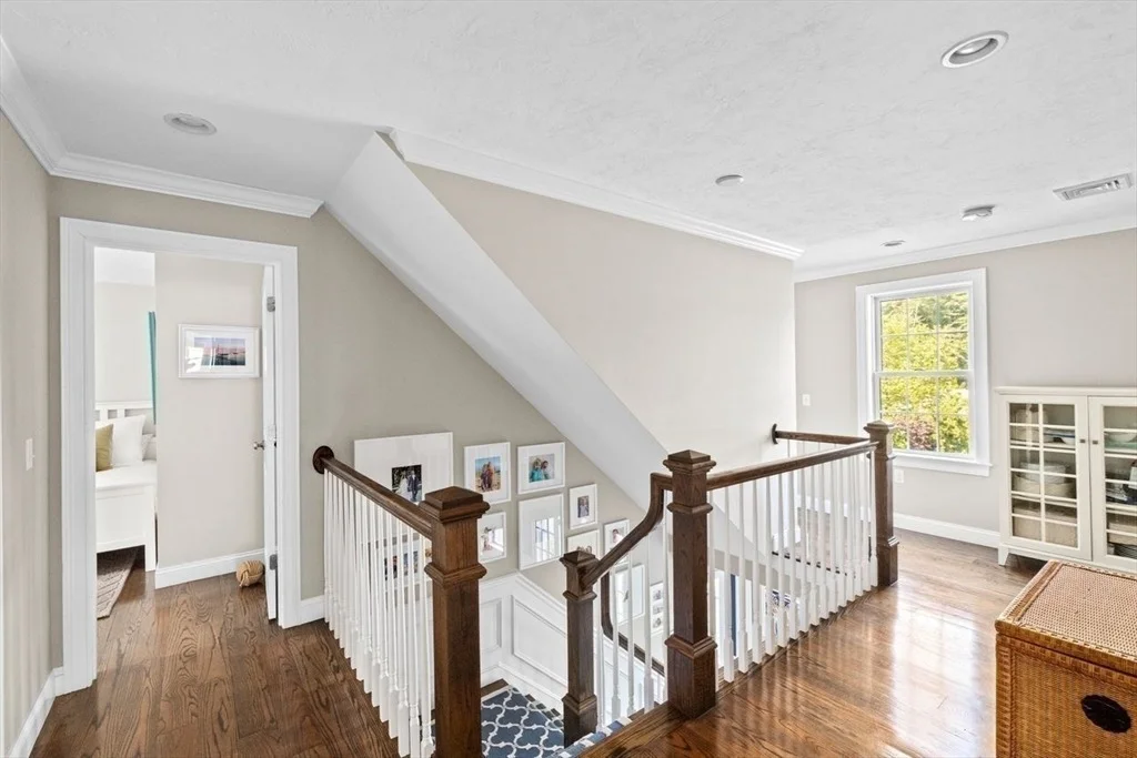 Photo of 10 Evangeline Dr