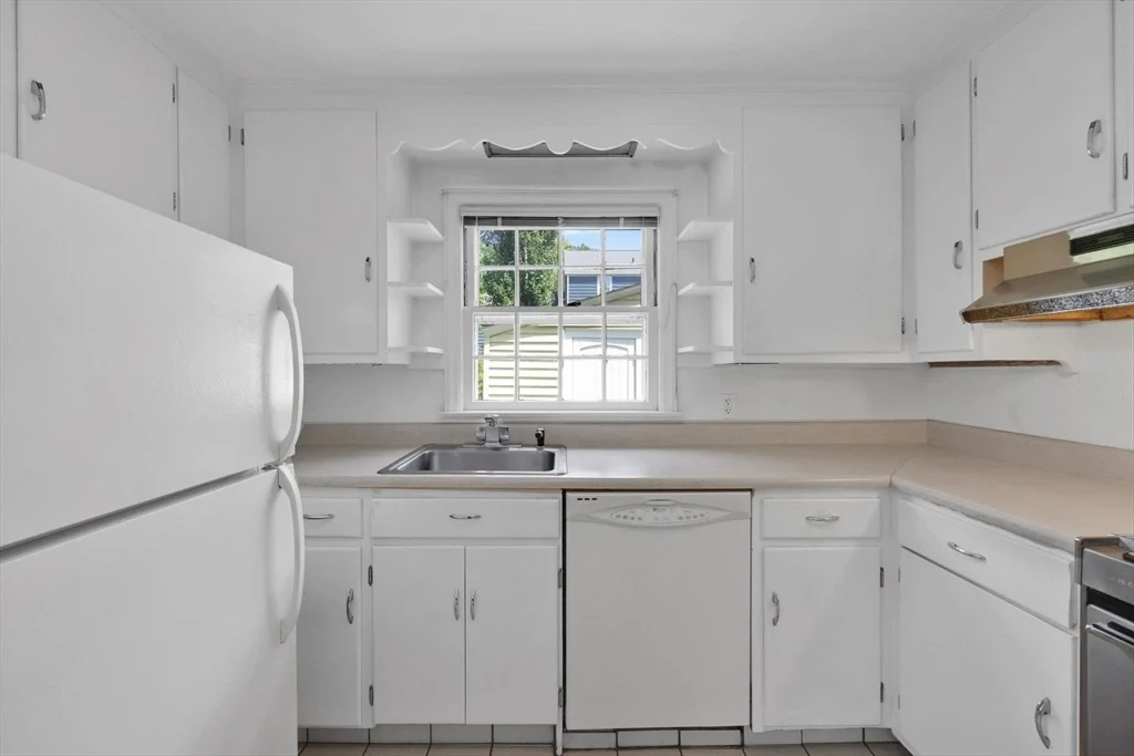 Photo of 121 Benz St