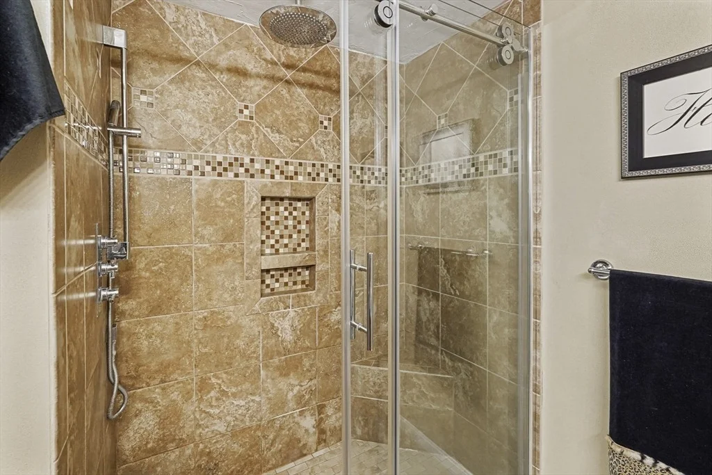 Photo of 9 Cardinal Cir