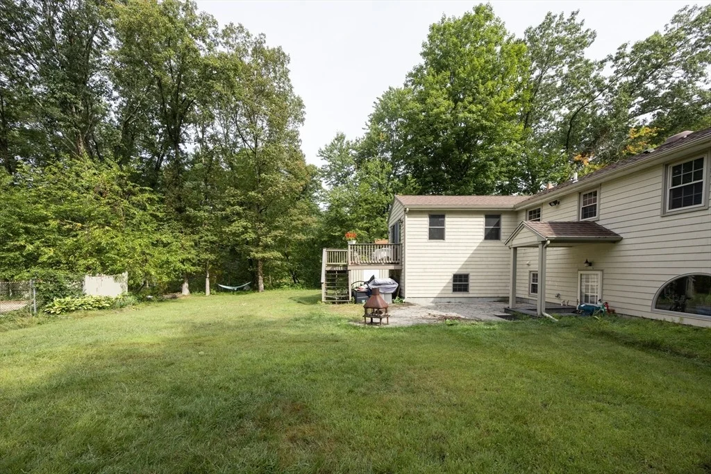 Photo of 23 Lexington Ln