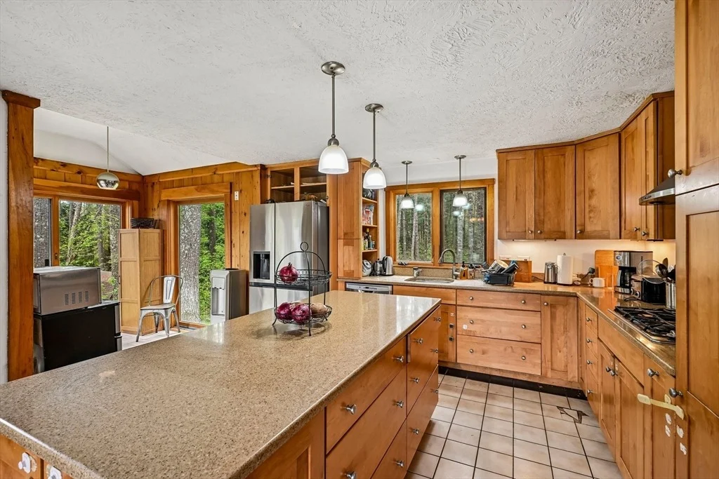Photo of 157 Robinson Rd