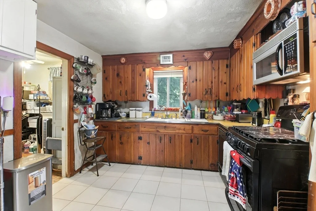 Photo of 2 Lyons St