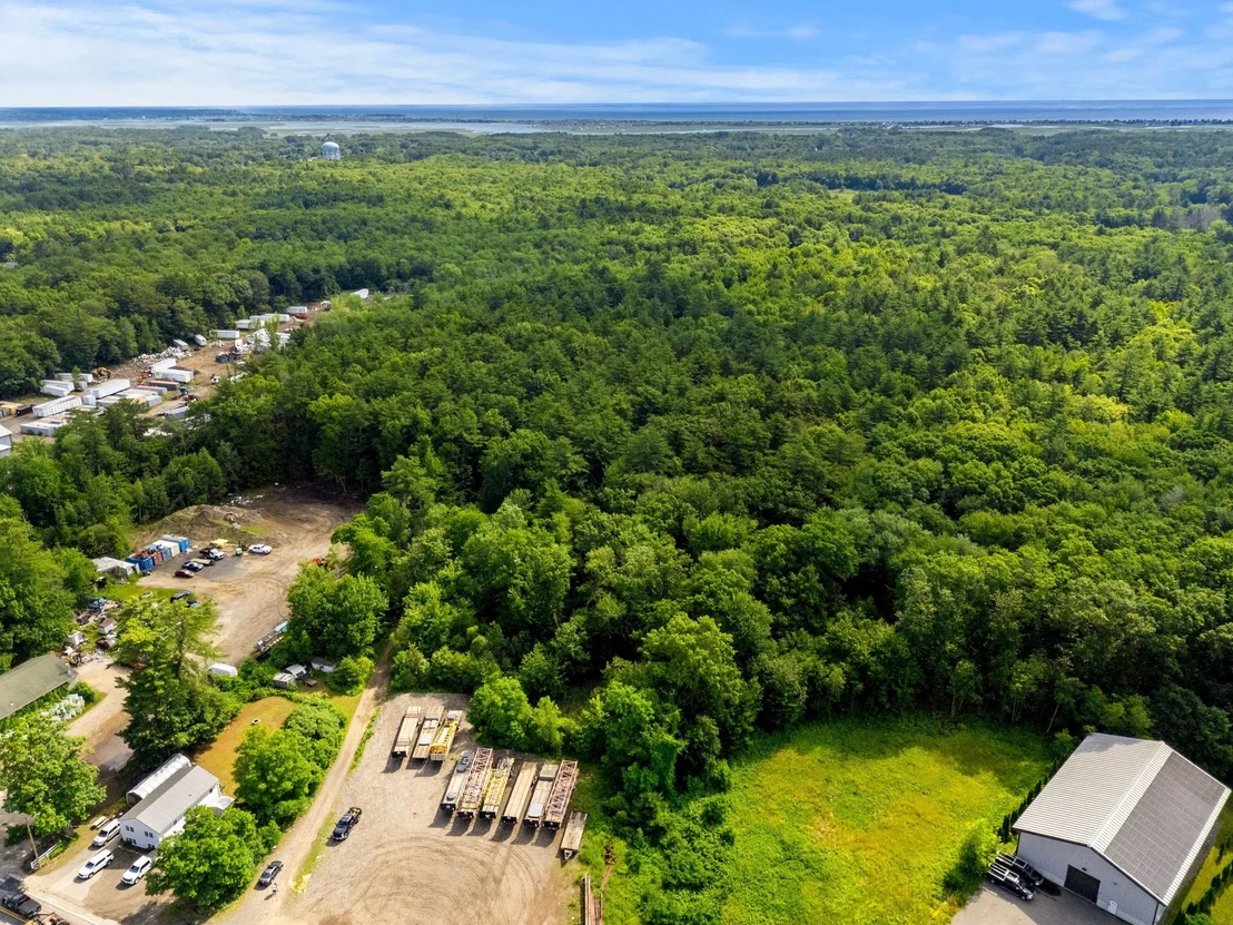 Photo of 150 Lafayette Rd