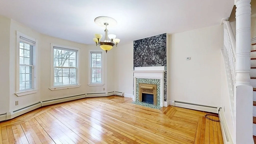 Photo of 8 Crown Street