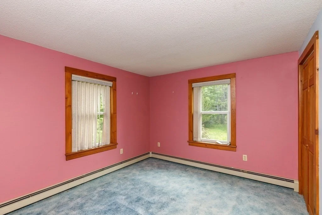 Photo of 343 Lake Road