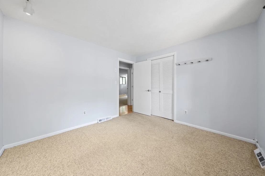Photo of 26 Cedarcrest Rd