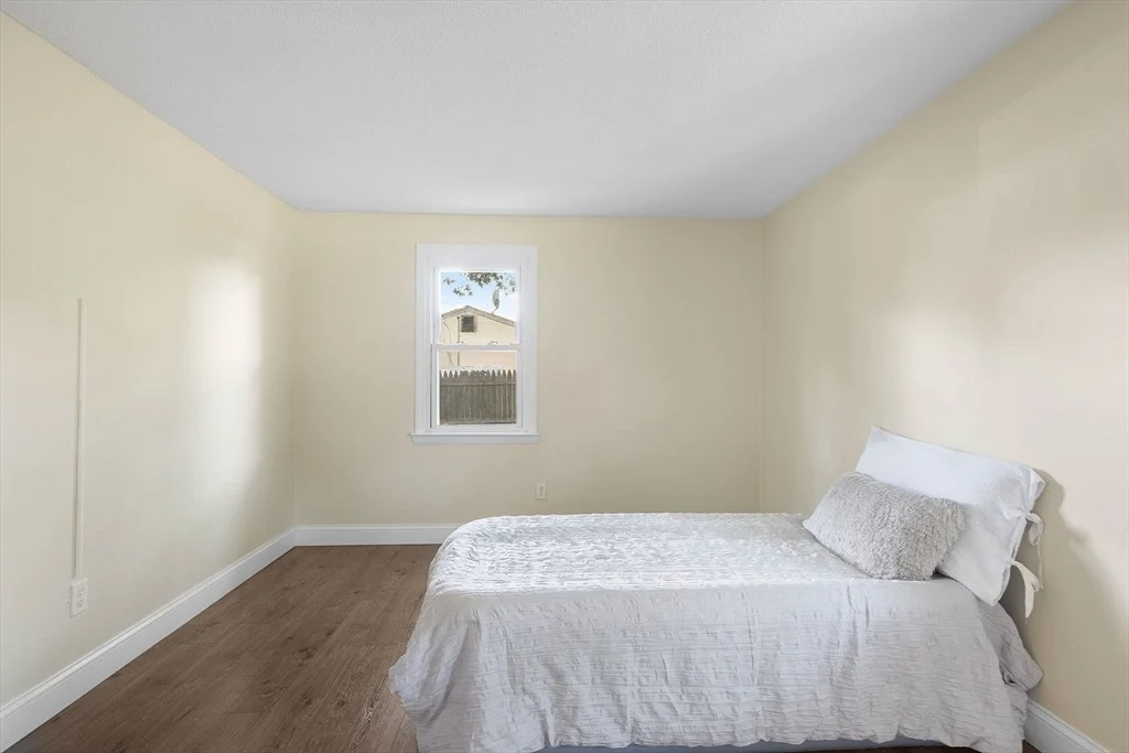 Photo of 20 Terry Ln E