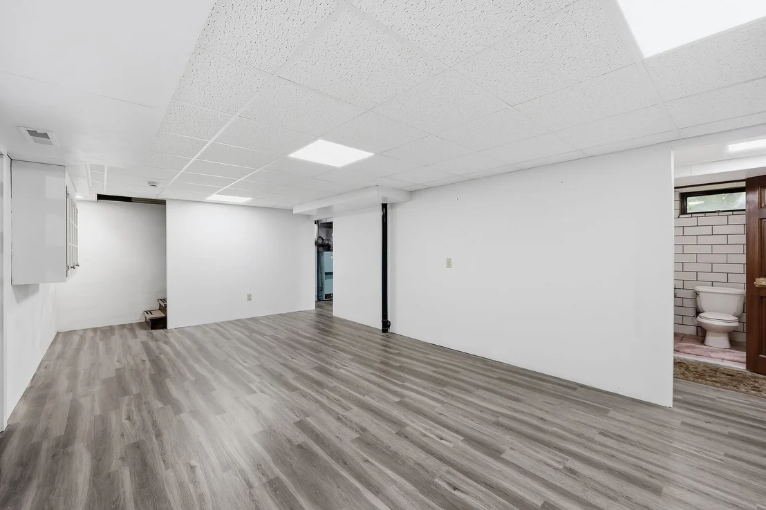 Photo of 227 Telegraph Ave