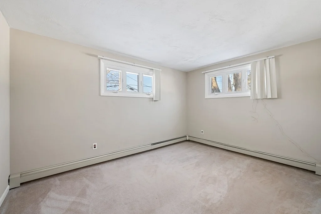 Photo of 15 Alida Rd
