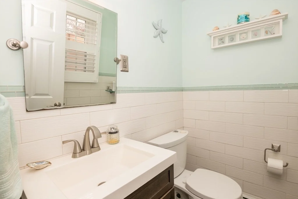 Photo of 189 West Shore Dr