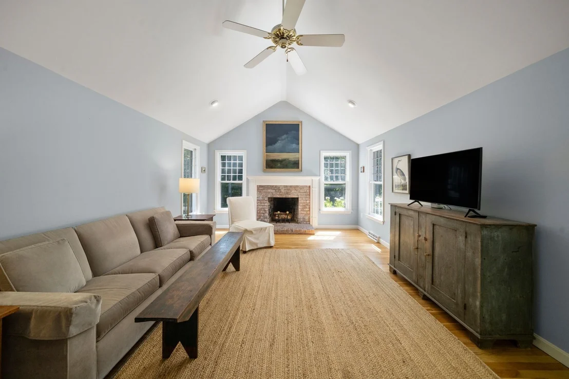 Photo of 11 Fairways Drive