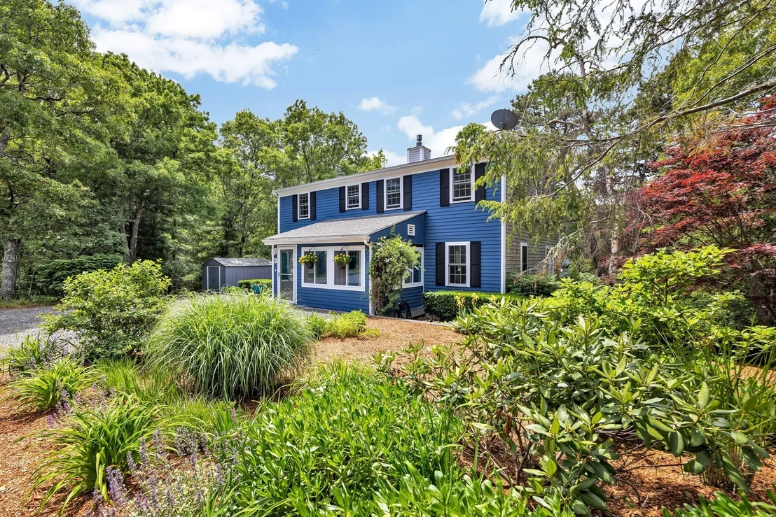 Photo of 11 Santuit Pond Rd