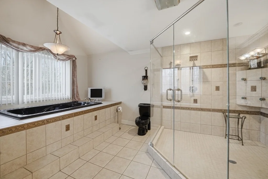 Photo of 239 Fuller Road