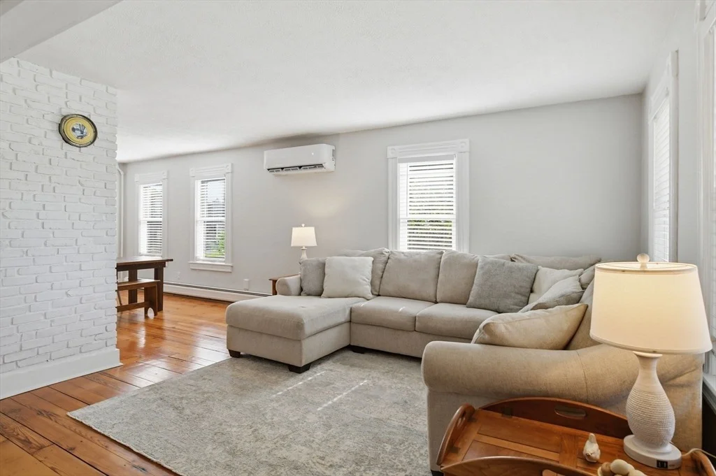 Photo of 116 Williams St