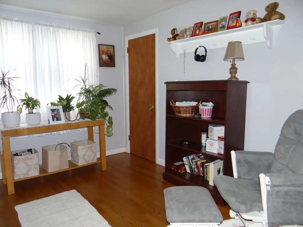 Photo of 25 Marshall Ave