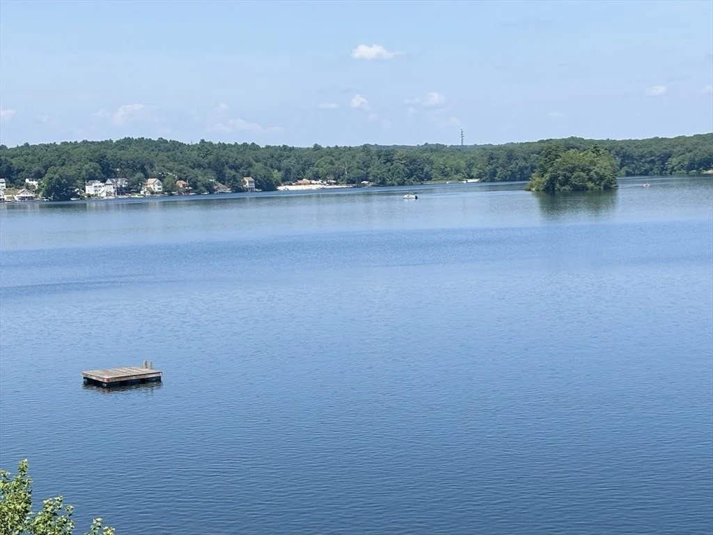 Photo of 570 Eastside Road