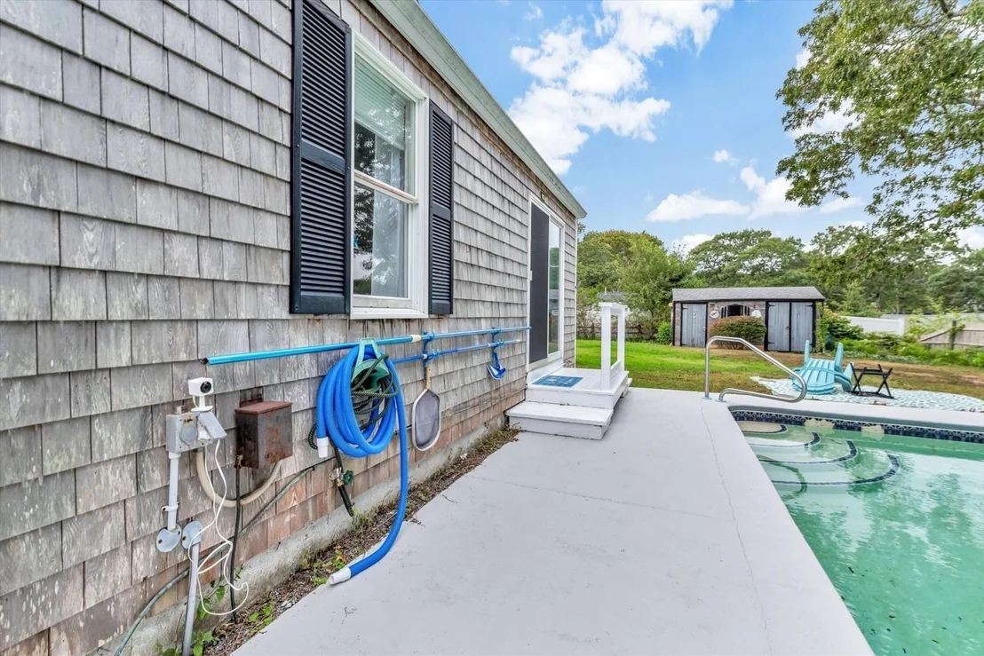 Photo of 7 Queens Bay Ln