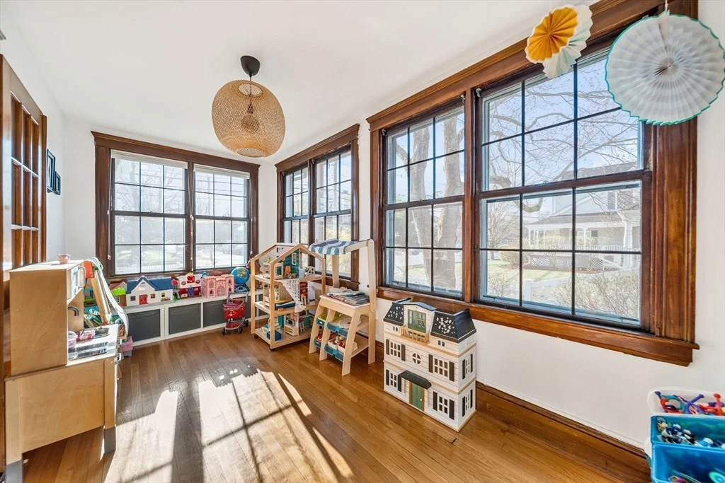 Photo of 711 Webster Street
