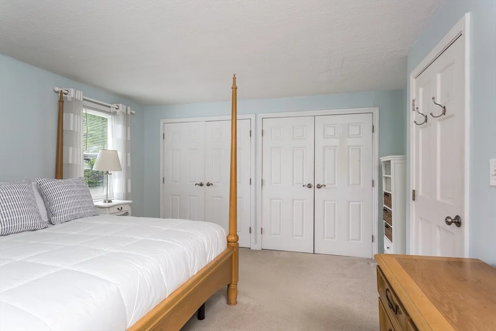 Photo of 194 Crossfield Rd