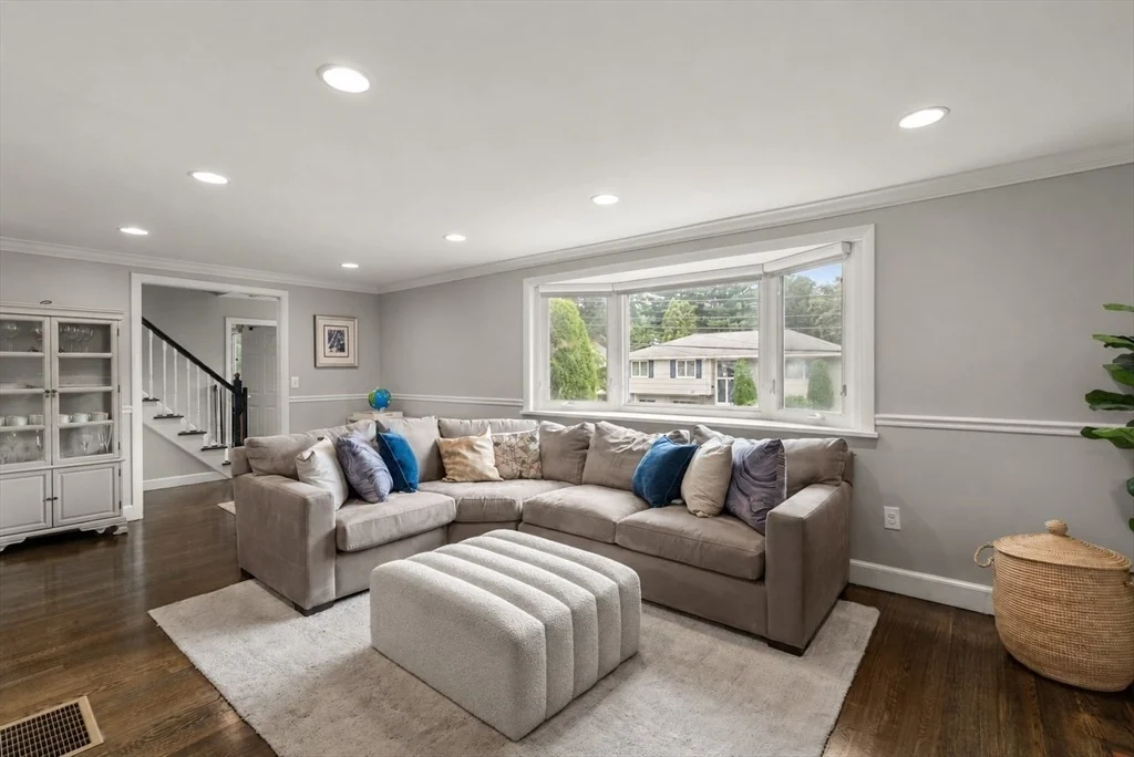 Photo of 150 Woodbine Circle