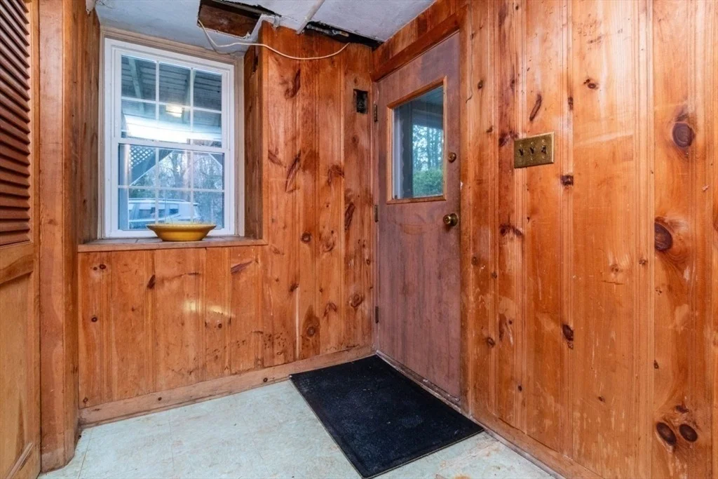 Photo of 484 Brook Rd