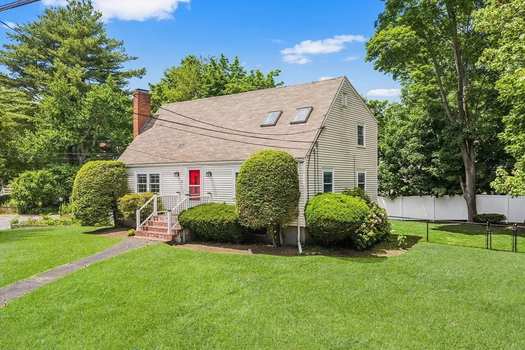 Photo of 21 Bartlett Ave