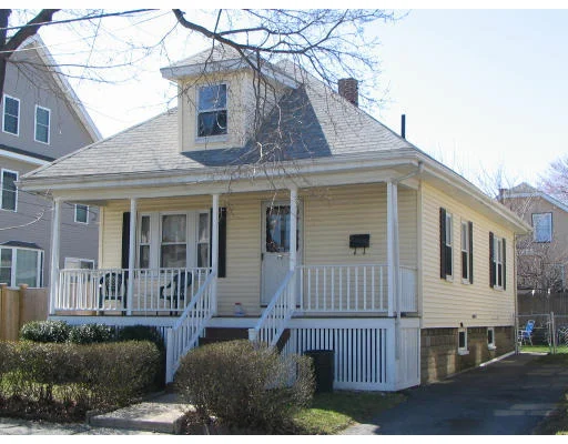 Photo of 100 3rd St