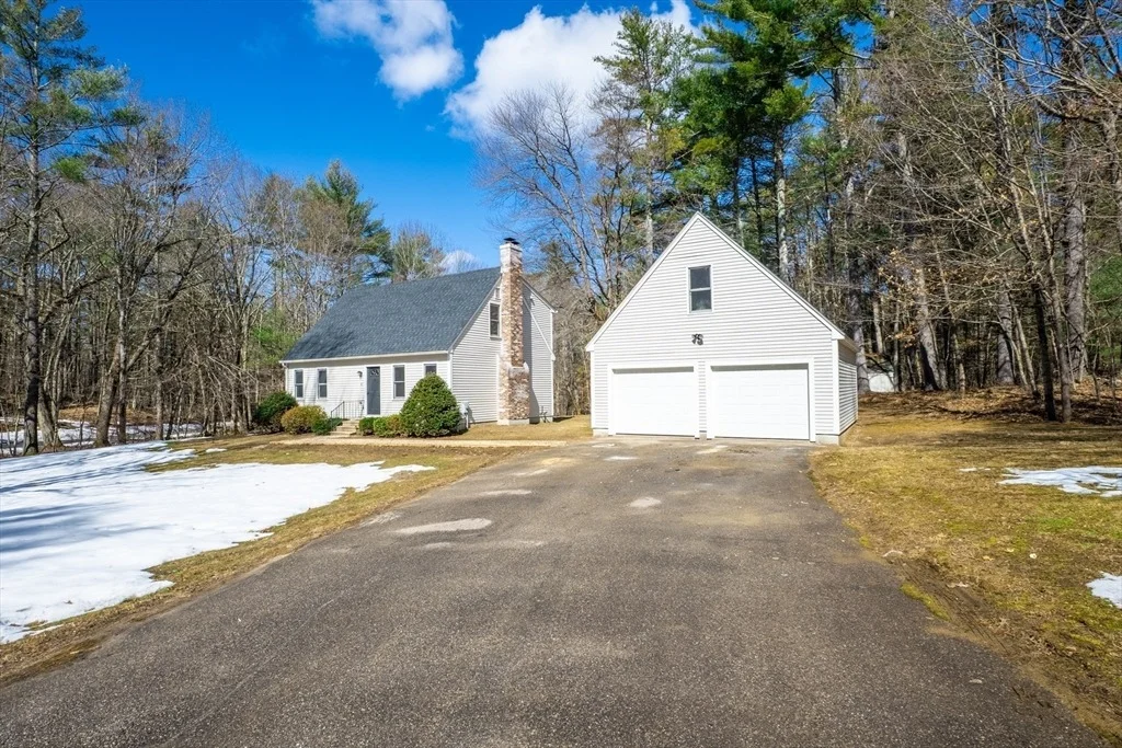 Photo of 3 Charnock Cir
