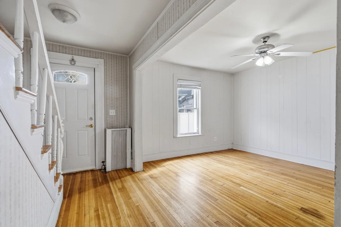 Photo of 27 Houston Pl